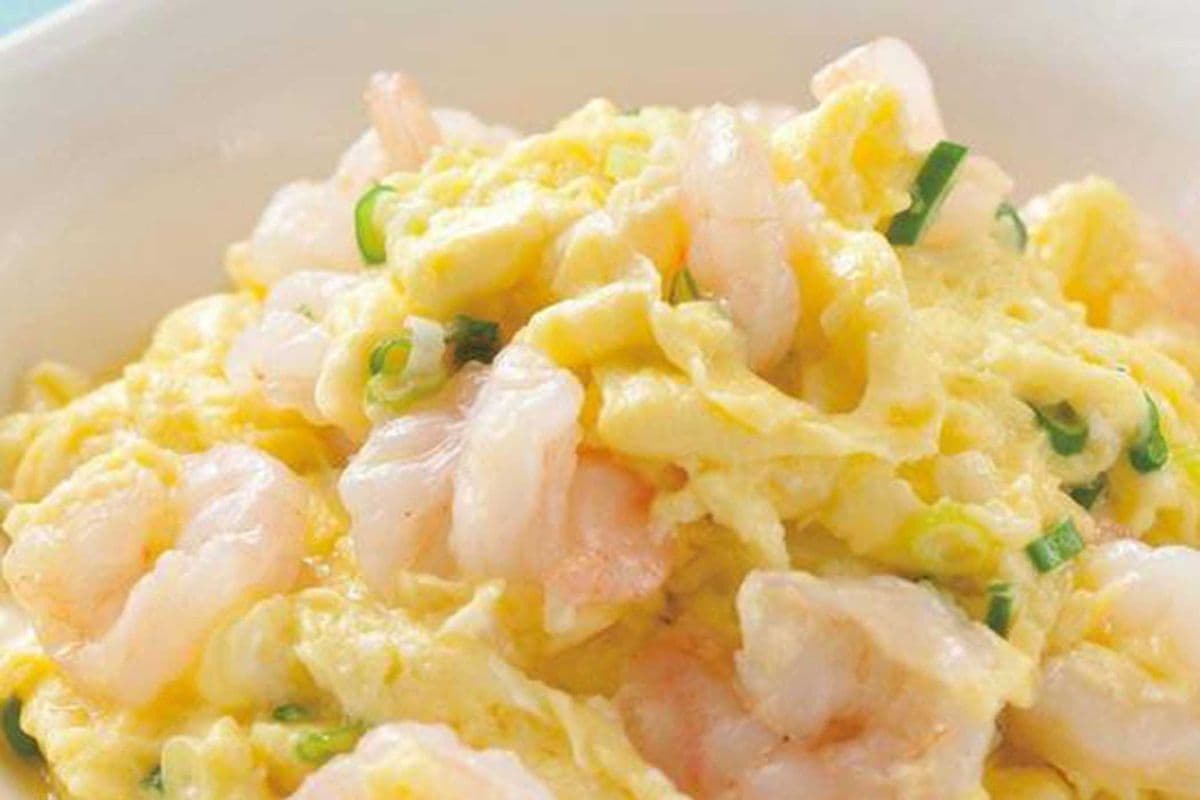7. Stir Fried Eggs with Shrimp(滑蛋虾仁)