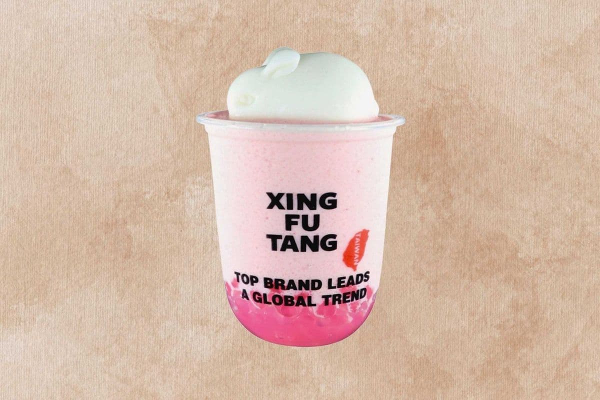 Bunny Strawberry Yogurt Smoothie 莓天想你草莓酸奶昔