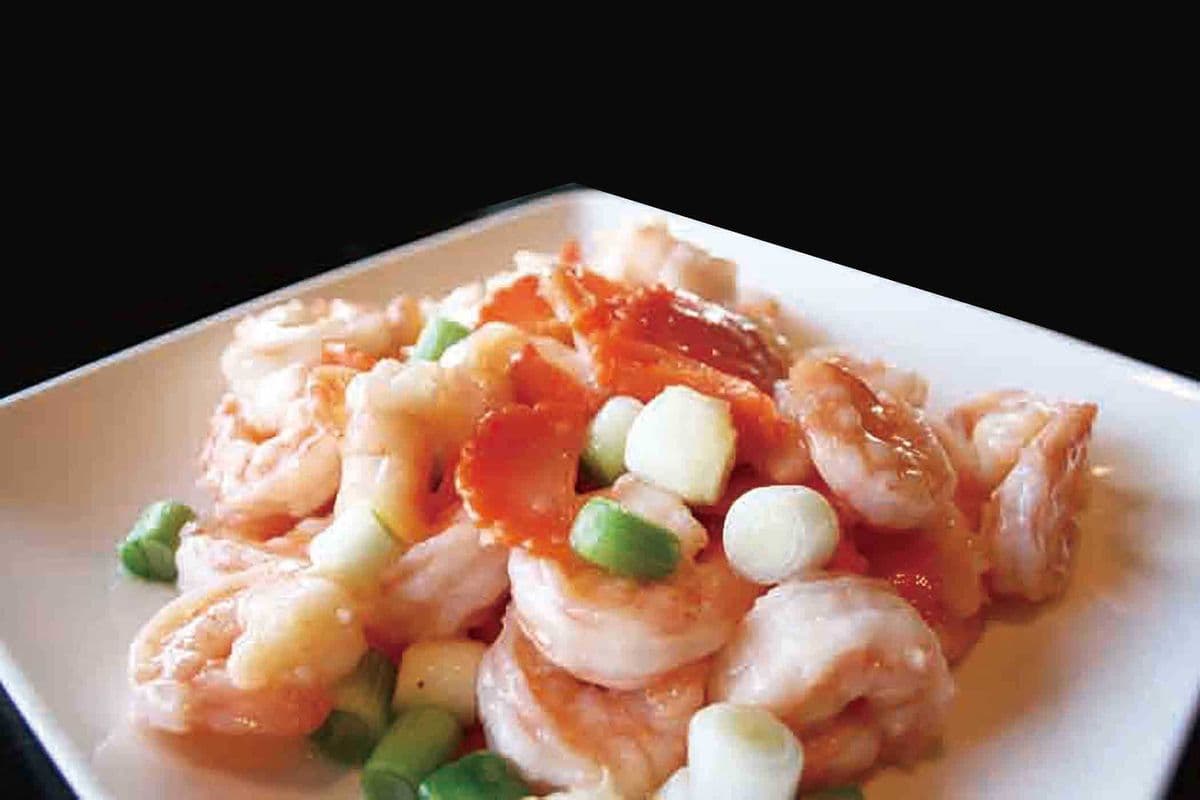 Stir Fried Shrimps with Carrots and Green Onions 清炒蝦仁
