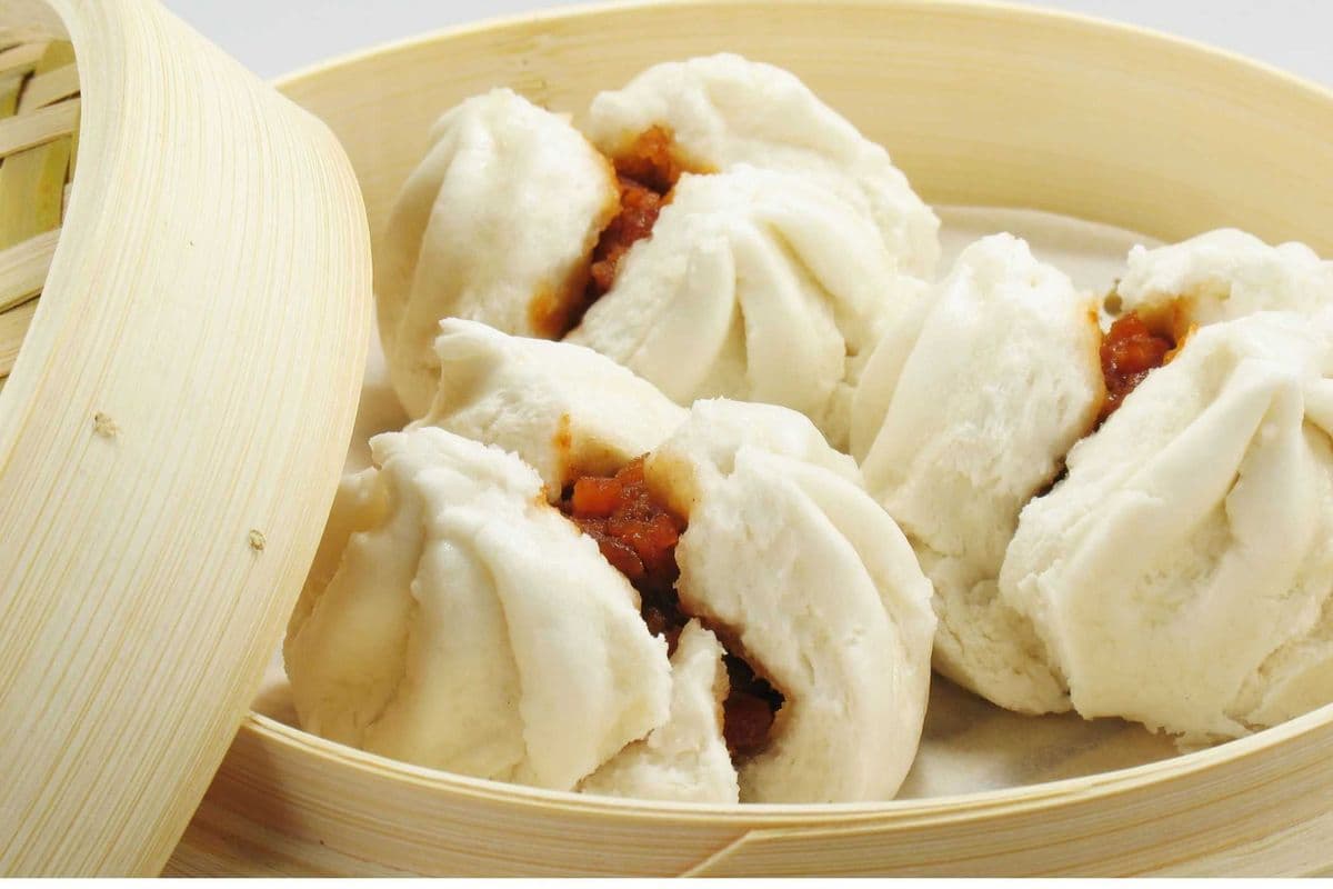 2 Steamed BBQ Pork Buns