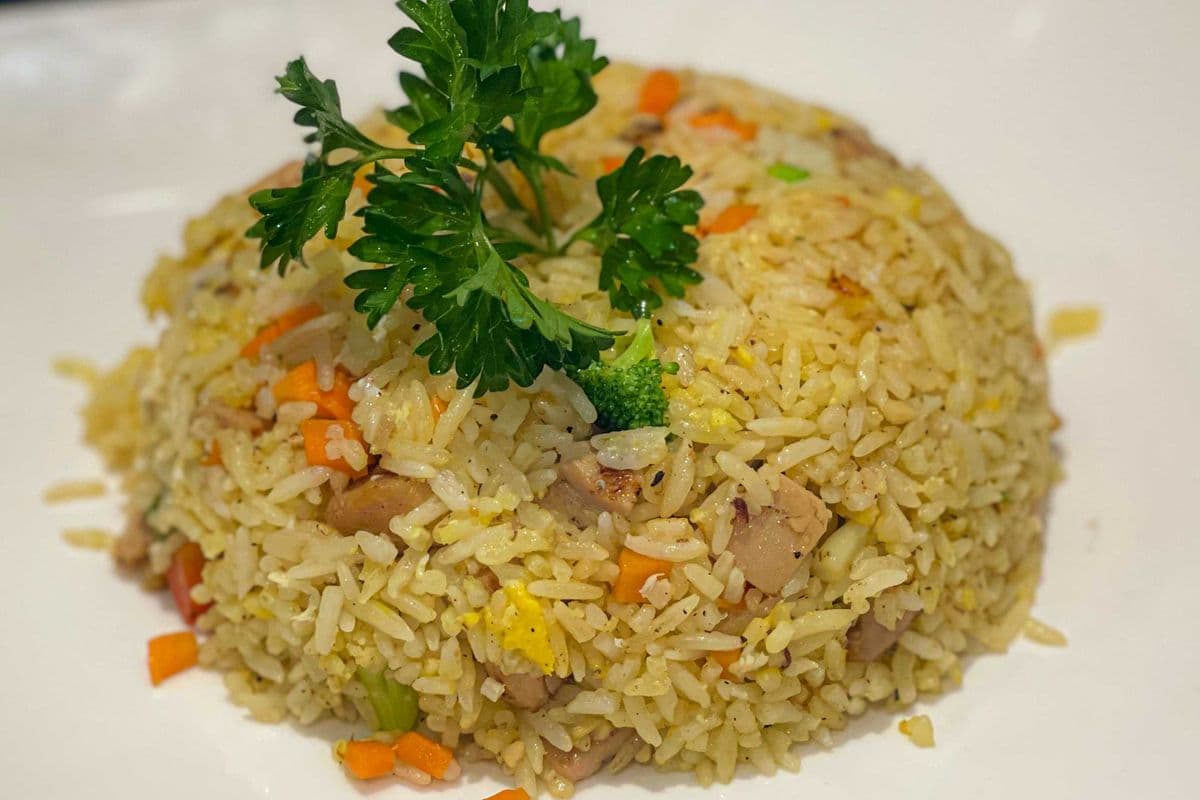 46- Riz frit au poulet grillé / Grilled Chicken Fried Rice