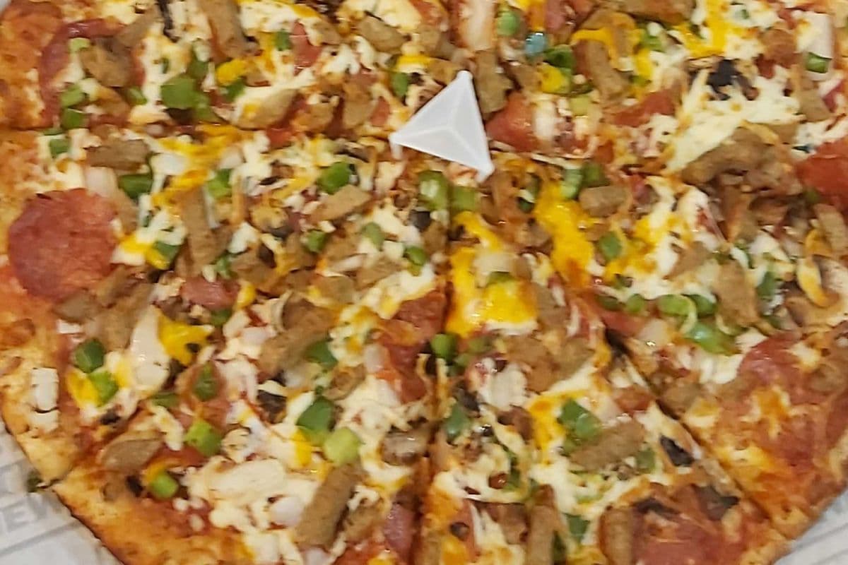The Wedge Deluxe Pizza