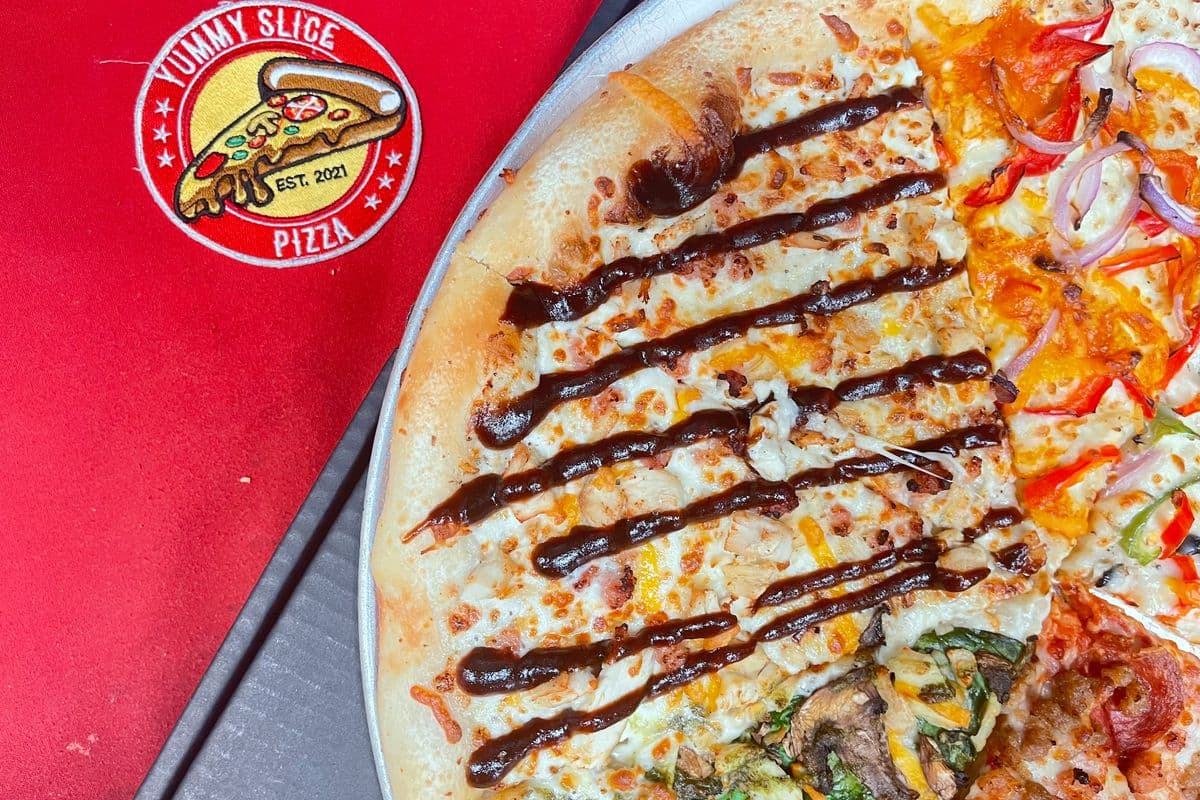 Eight Extra Large Signature Slices Special