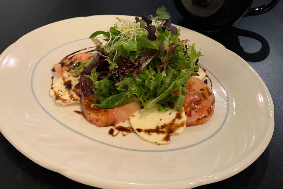 Caprese Salad (Vegetarian)