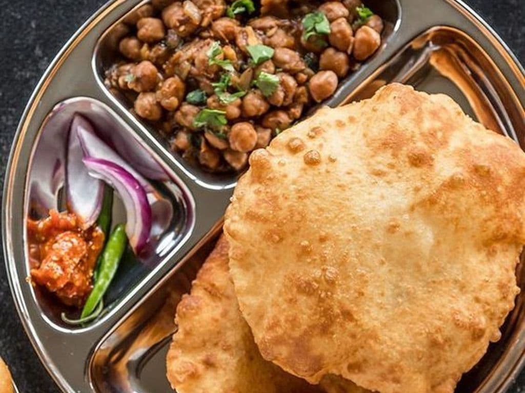 Bhature Cholle