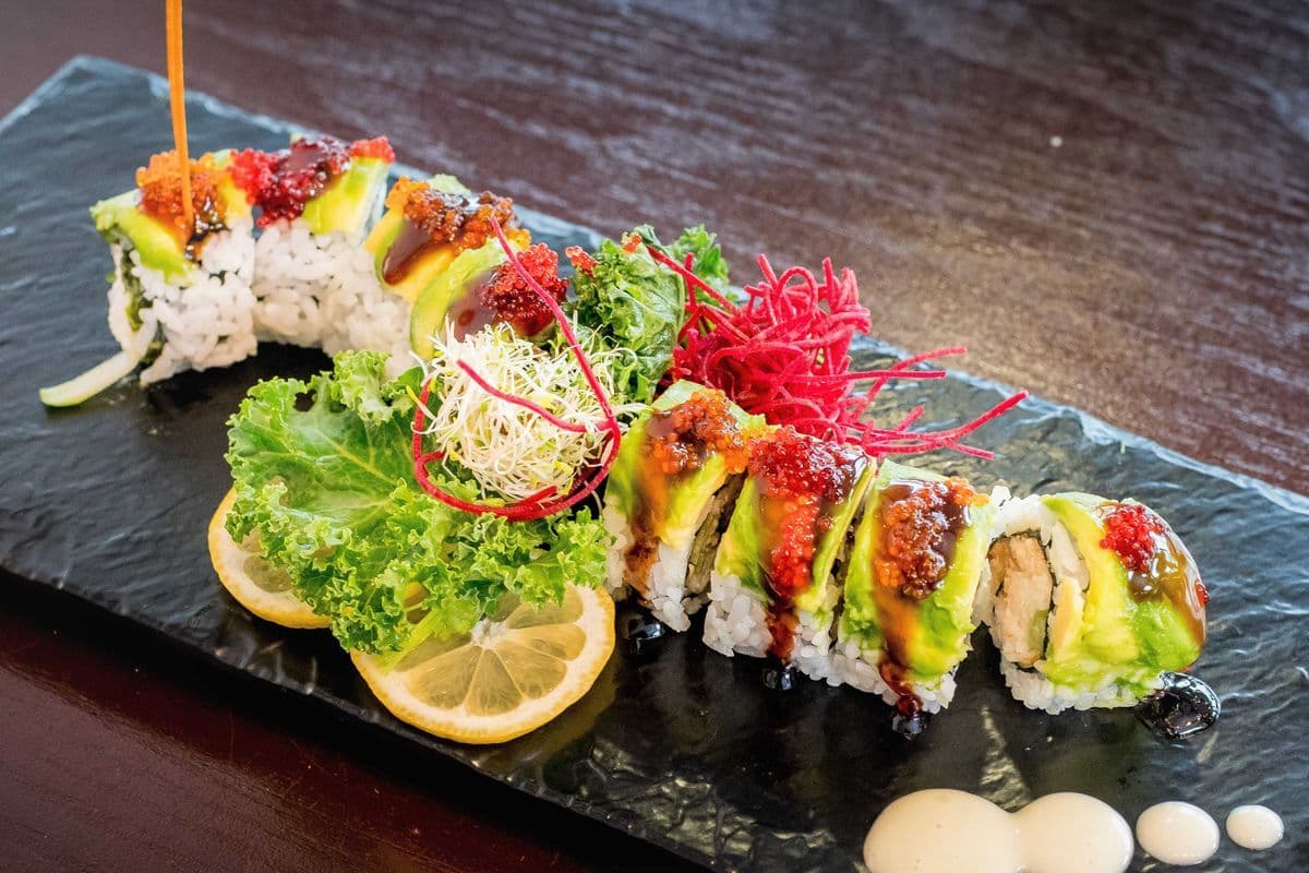 Caterpillar Roll (8 pcs)