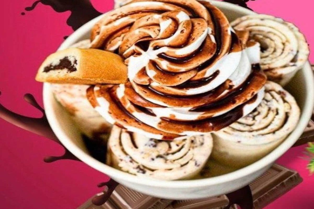 Crunchy Kit-kat Rolled Ice Cream