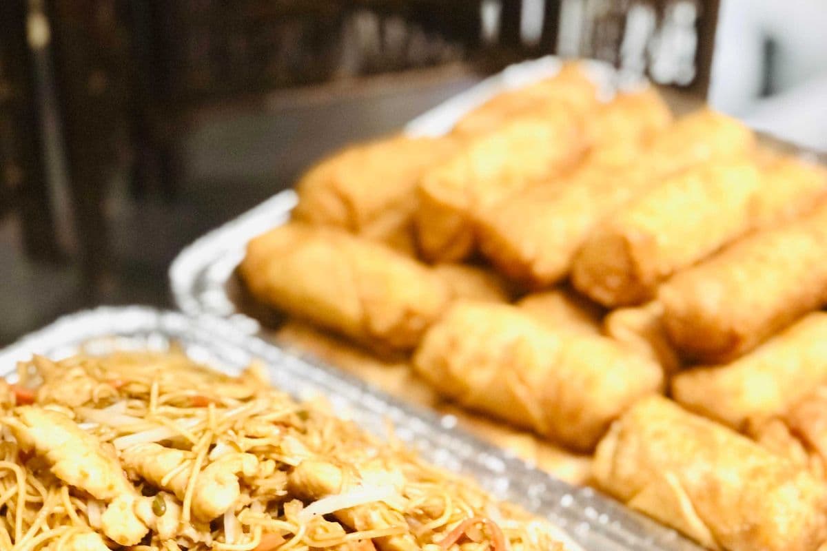 T. Egg Rolls Party Tray (40)