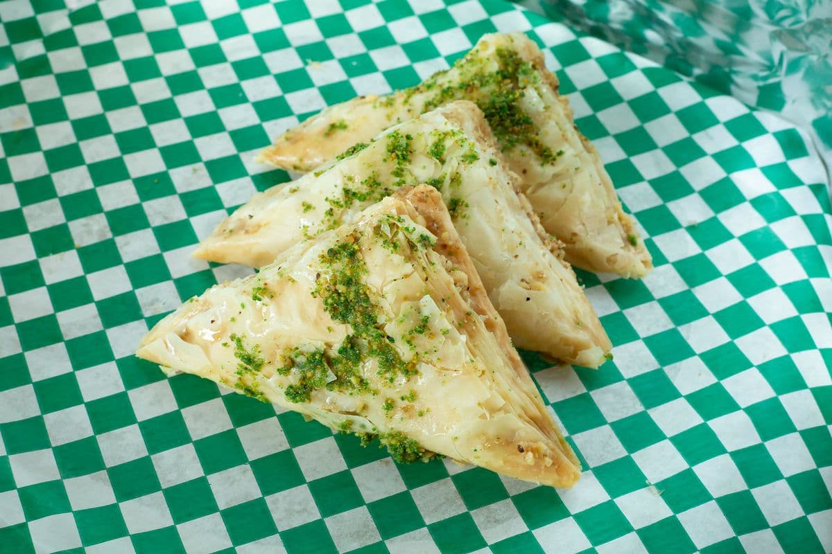 Baklava (1 pc)