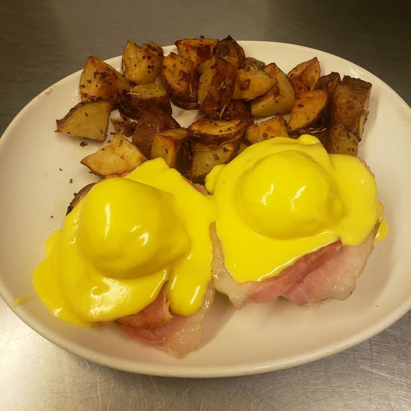 Classic Eggs Benedict