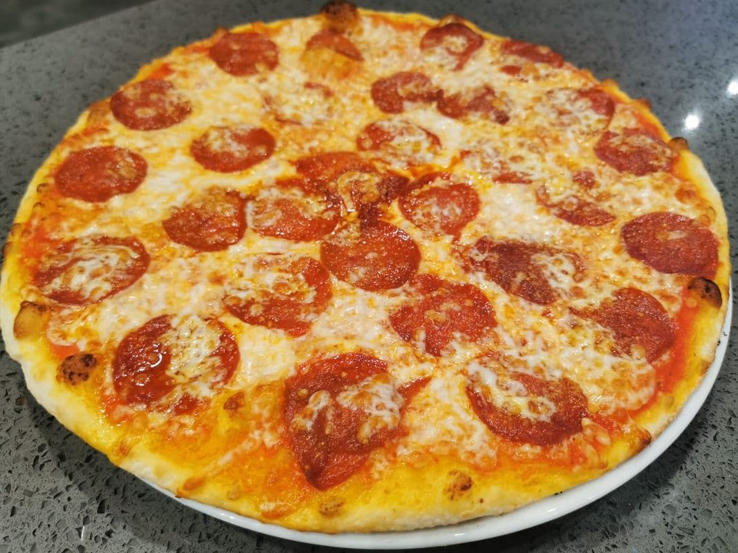 16'' Pepperoni Pizza