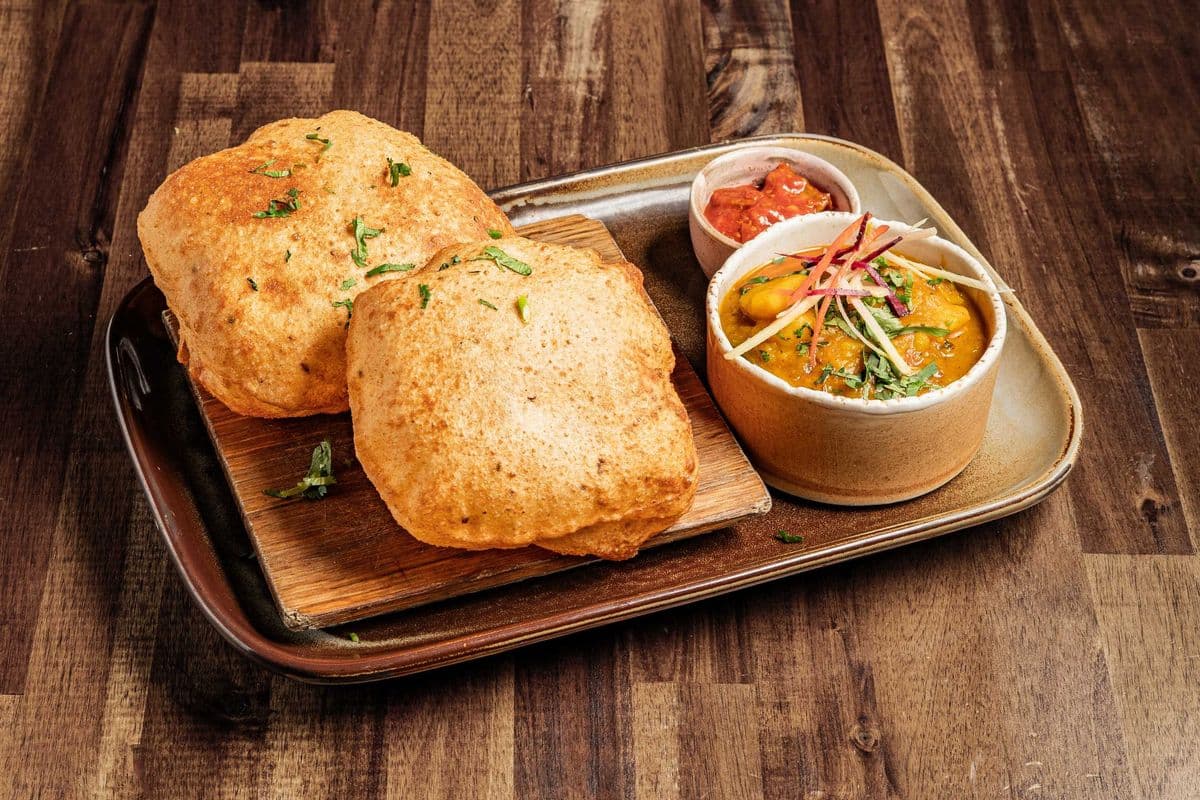 Puri Bhaji (2 pcs)