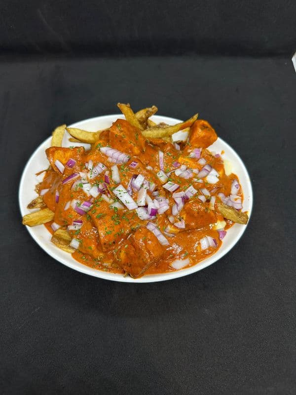 Butter Chicken Poutine