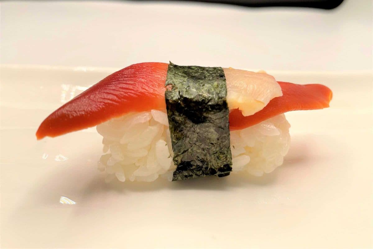 Hokkigai Sushi