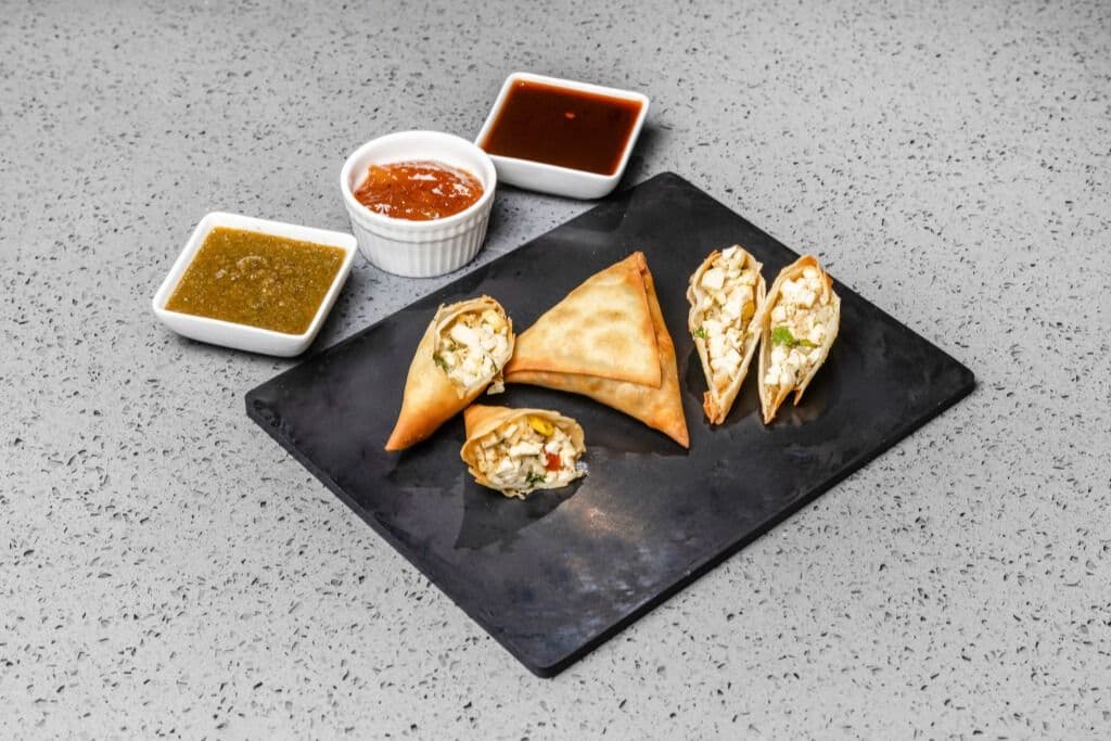 Paneer Samosa (3pc)