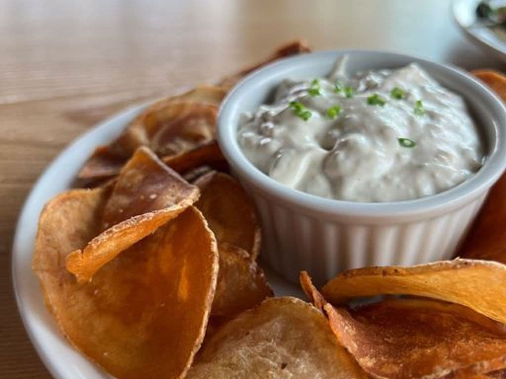 Spicy Kettle Chips + Dip