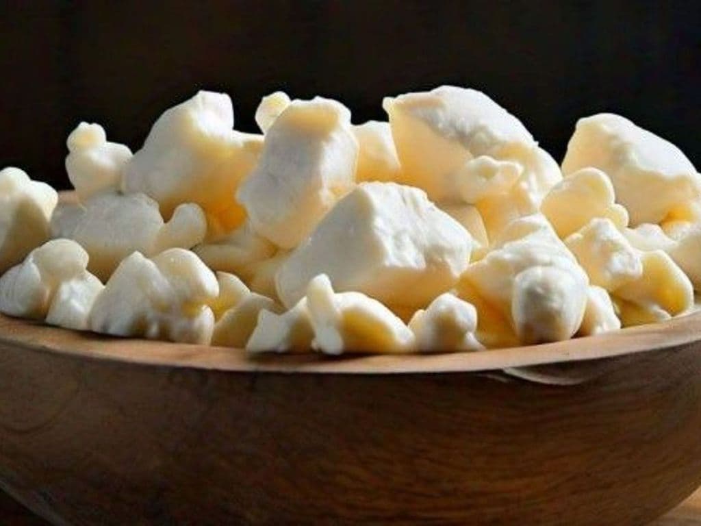 FROMAGE EN GRAINS/CHEESE CURDS (8ons)