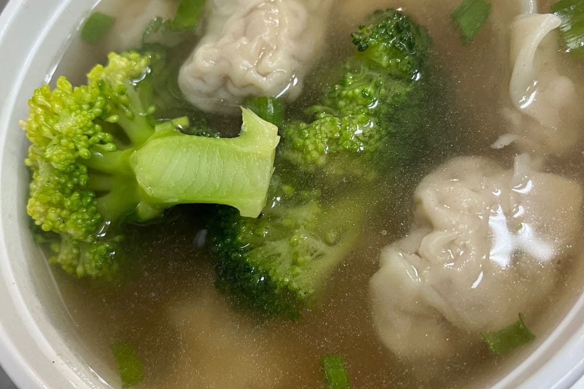 Wonton Noodles in Soup 云吞汤面