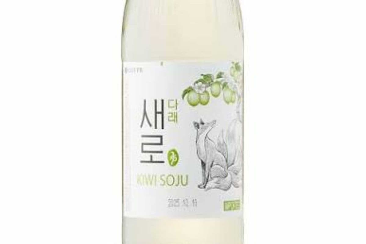 Chum Churum Saero Kiwi Soju 375ml (1 x 375ml)