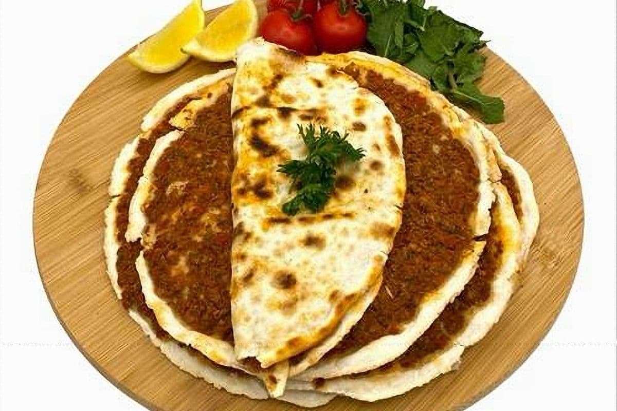 Lahmajoun (Halal) Armenian Pizza Combo for one 2 x Lahmajoun