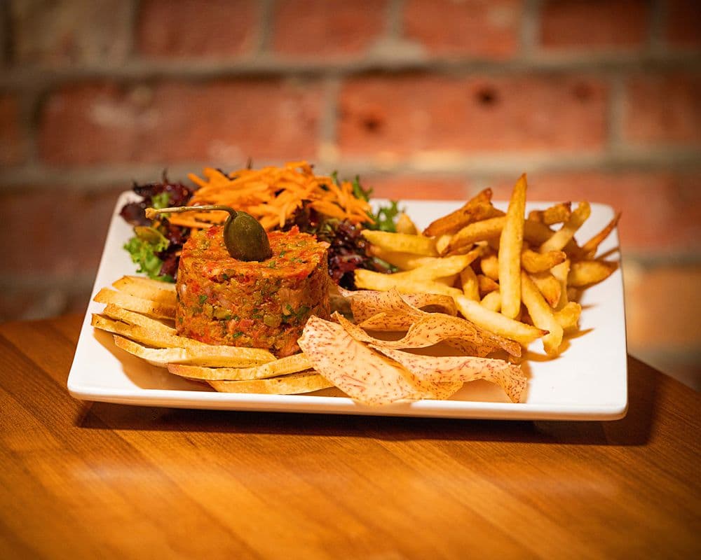 Tartare de boeuf coupé au couteau
