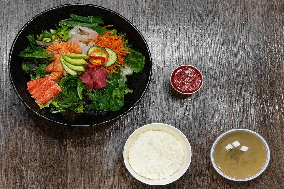 DO11. Korean Spicy Sashimi Don