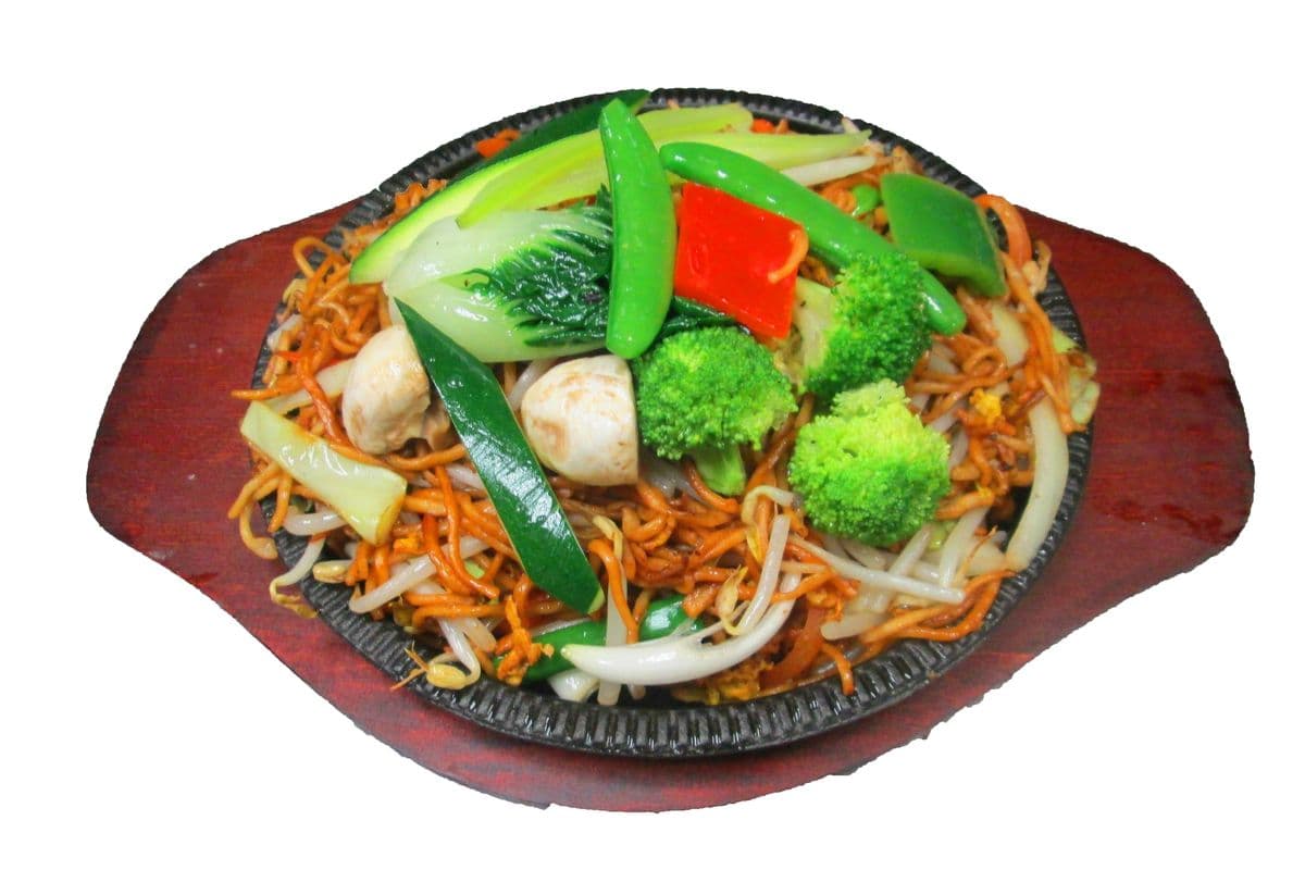291.Pan Fried Vegetable Noodles in Sizzling Plate 鐵板什菜拉麵