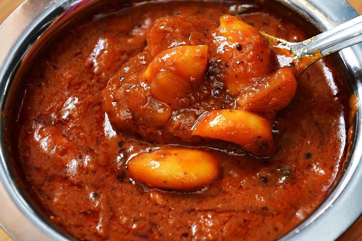 Poondu Kuzhambu