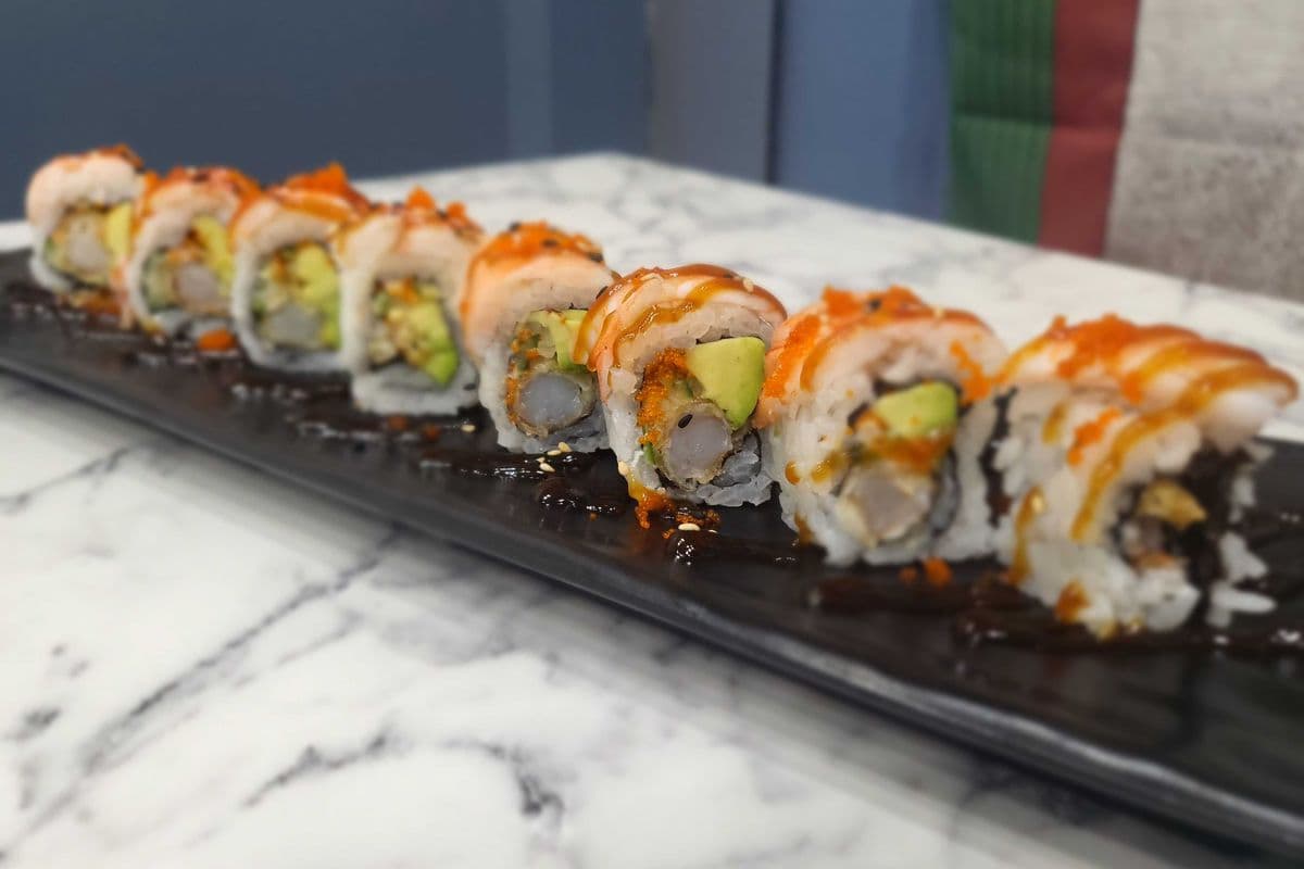 SR5. Tiger Roll (8 pcs)