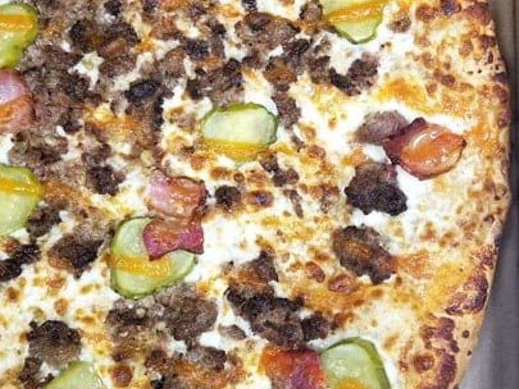 Cheeseburger Pizza