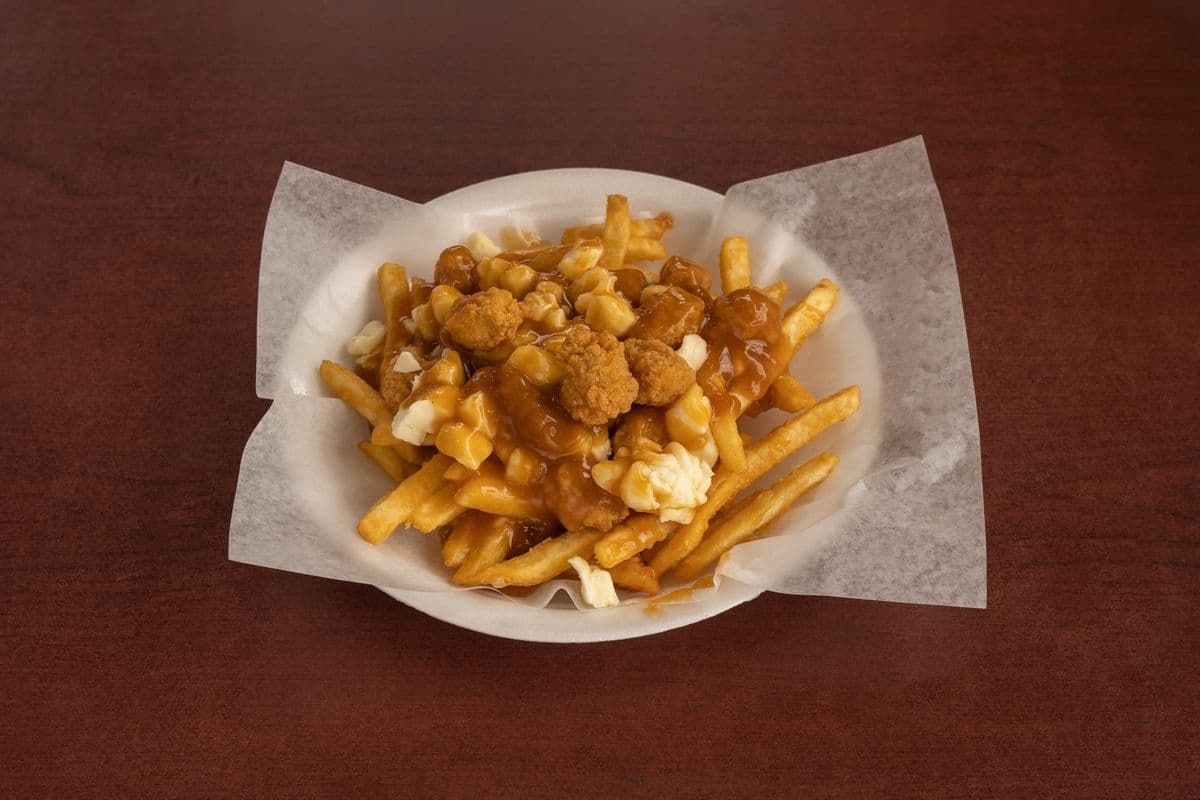 Poutine au poulet popcorn / Popcorn Chicken Poutine