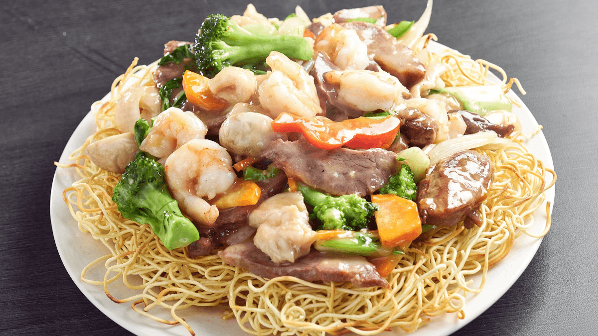 27. Classic Cantonese Chow Mein