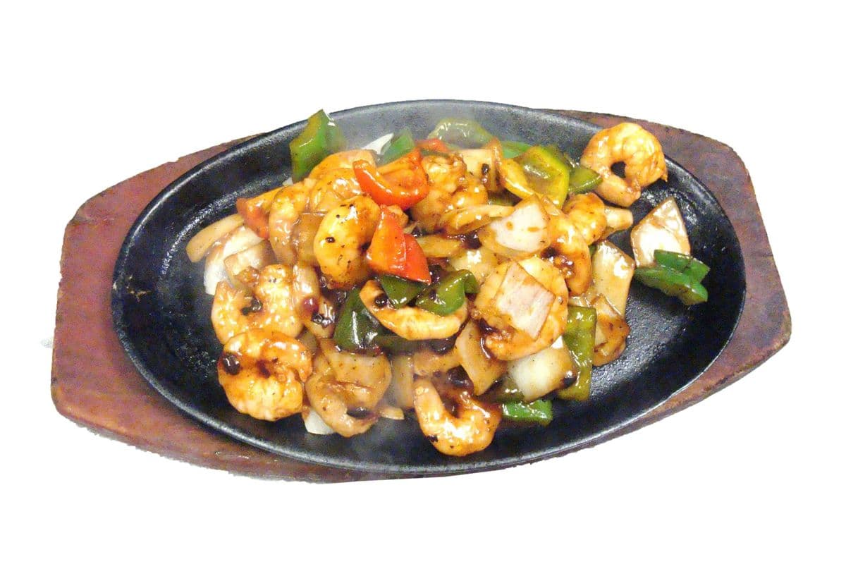 203. Shrimp with Black Bean Sauce 鐵板豉椒蝦仁