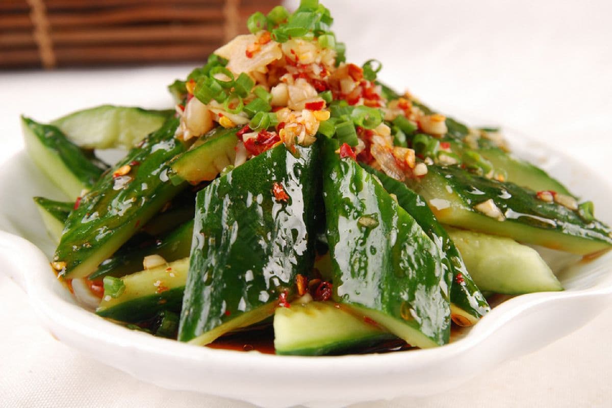 Cucumber with Minced Garlic Salad(拍黄瓜)