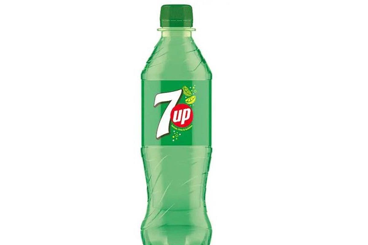 7 UP Bottle. (710 ml.)