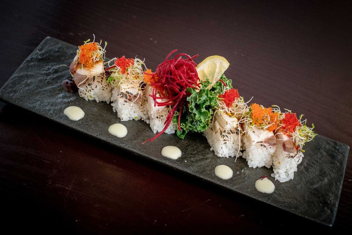 Hamachi (6 pcs)