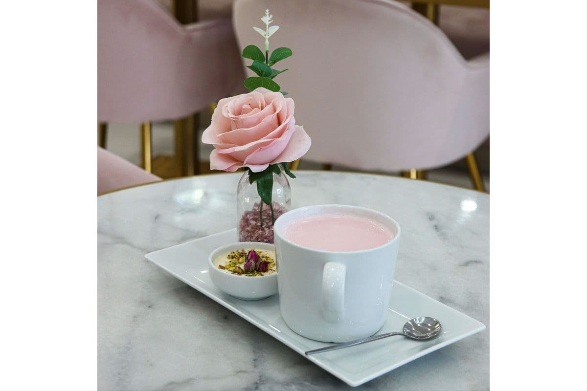 Malo's Pink Tea