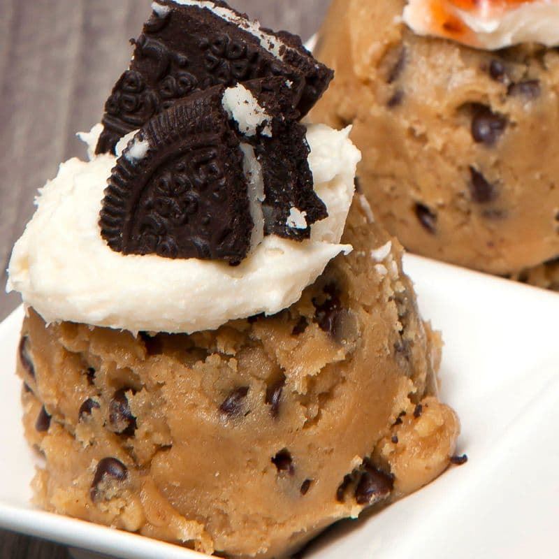 Cookie Dough Scoop - Cookies & Cream
