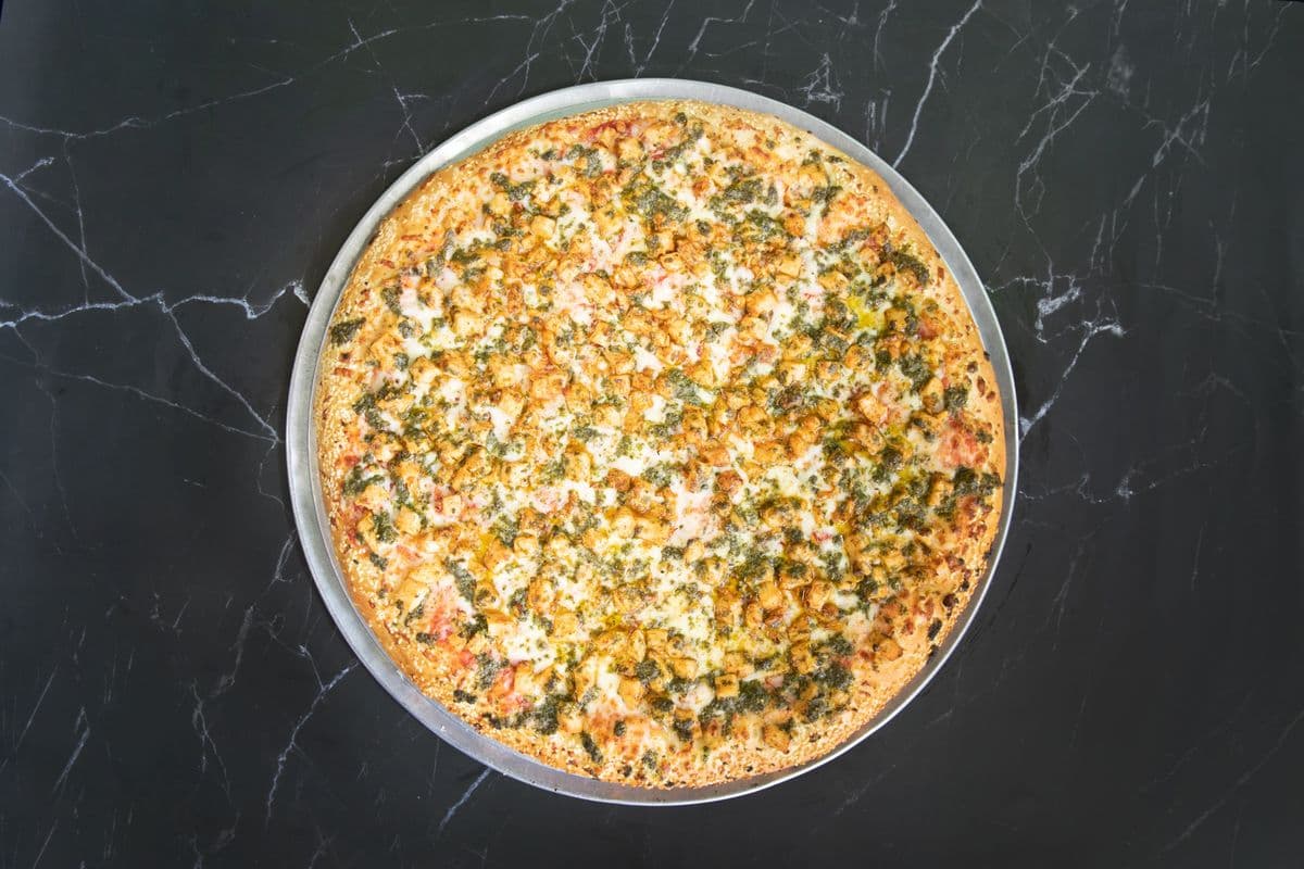 Large Pesto Chicken Pizza