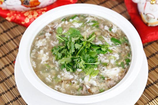 Minced Beef with Chinese Parsley Soup (L) / 西湖牛肉羹 (大)
