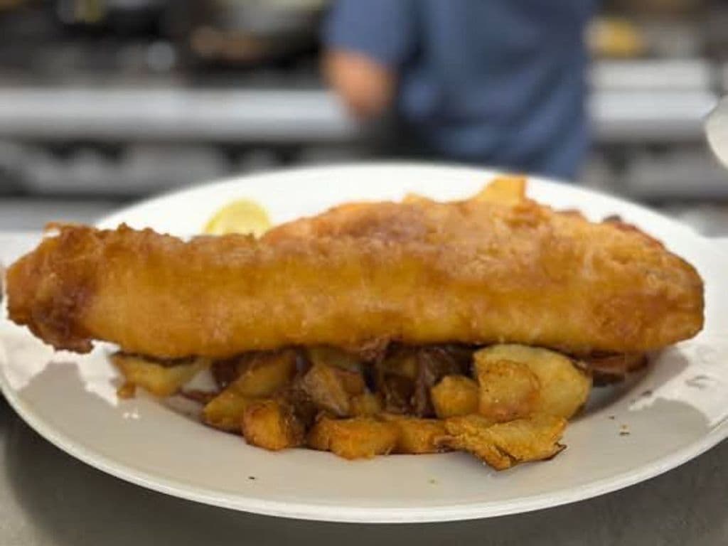 FISH 'n' CHIPS