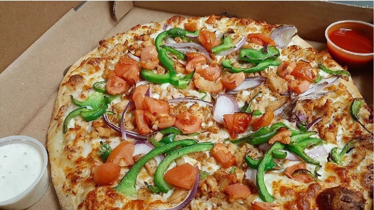 Large Chicken Shawarma Pizza