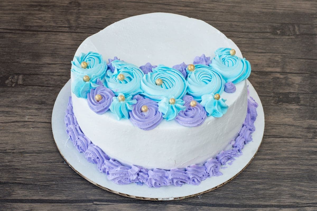 6" White Cake