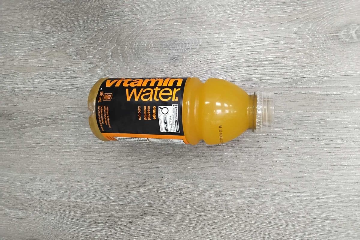 Vitamin water orange essential (591ml)