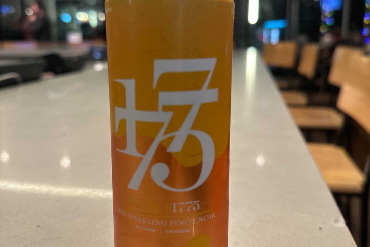 Bench 1775 Sparkling Pinot Noir (Can) (1 x 473)