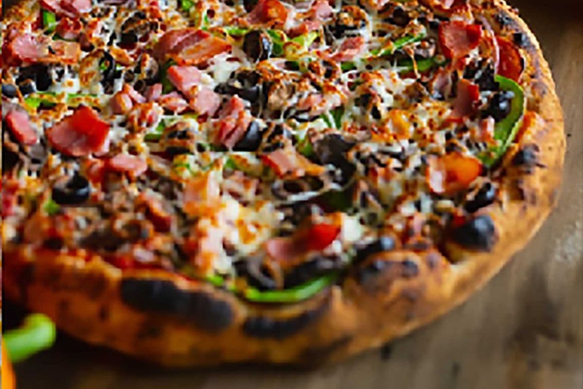 12" Supreme Pizza (8 slices)