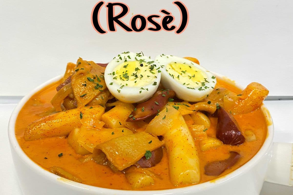 Rose Tteokbokki 로제 떡볶이 for 4