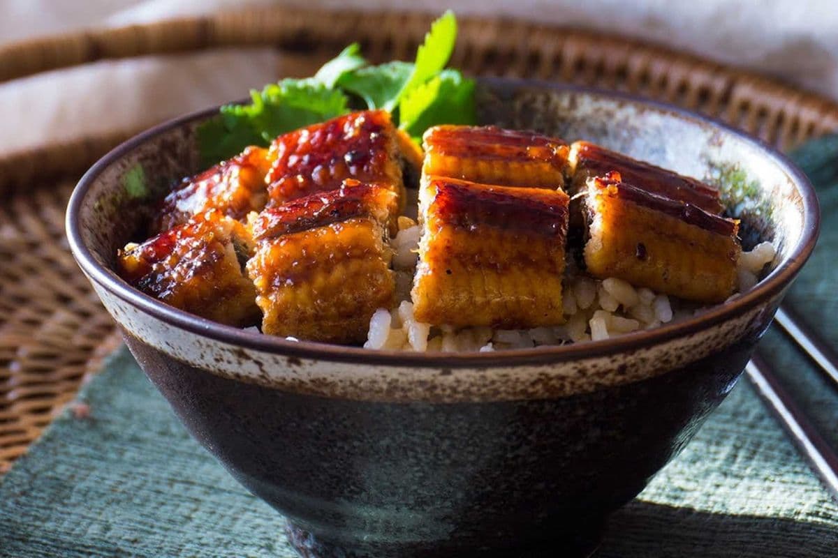 26. Unagi Don