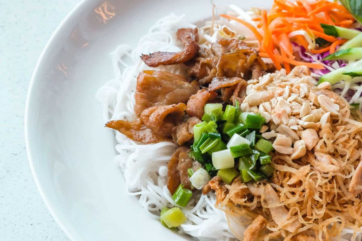 39B. Shredded Pork and Charbroiled Pork on Rice Vermicelli
