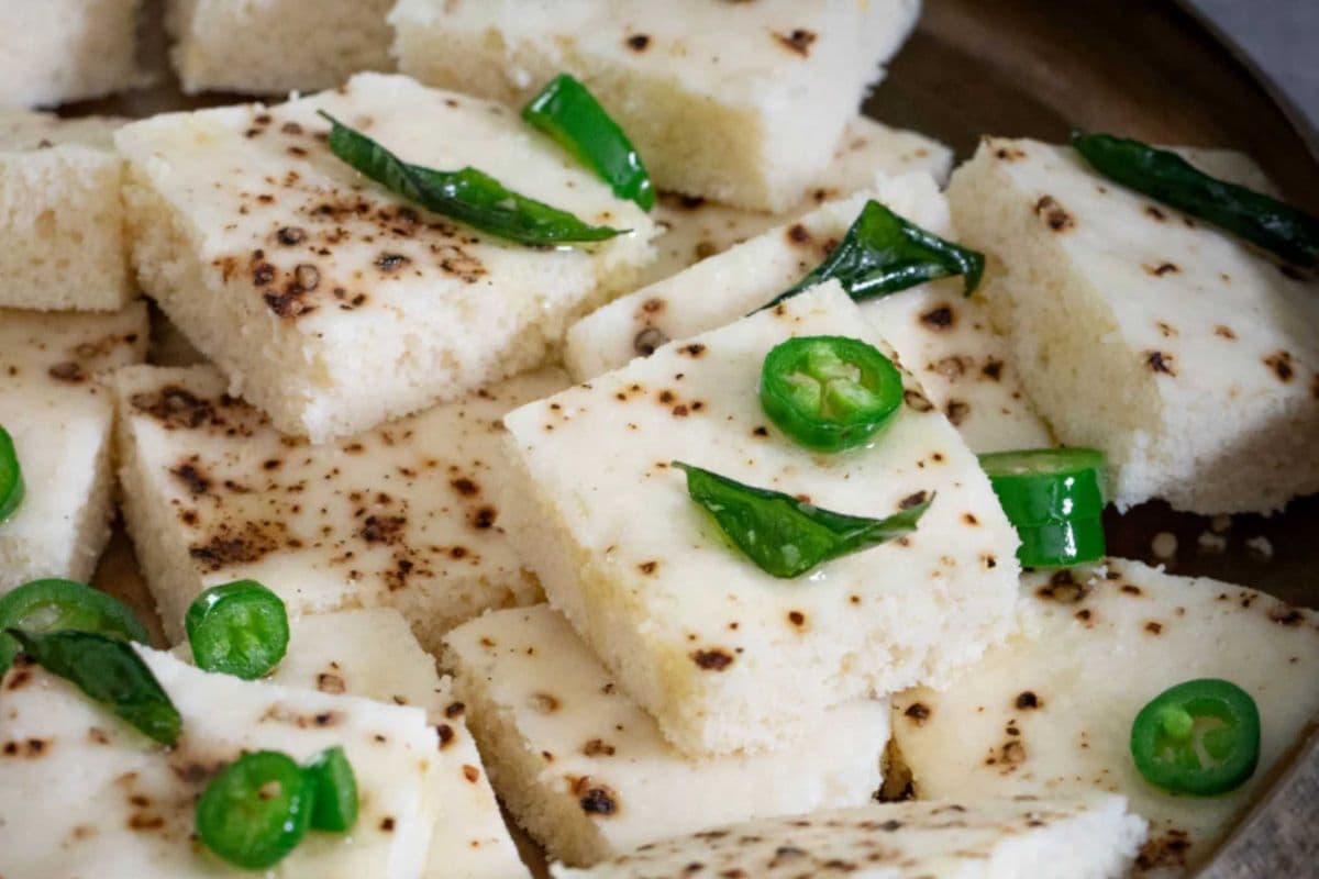 White Dhokla